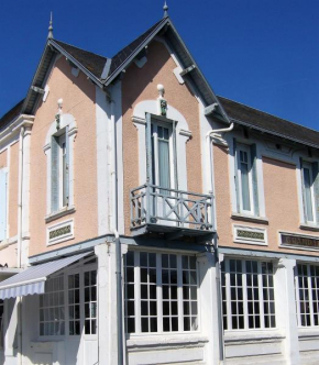 Гостиница Hôtel Victoria  Шатлайон-Плаж